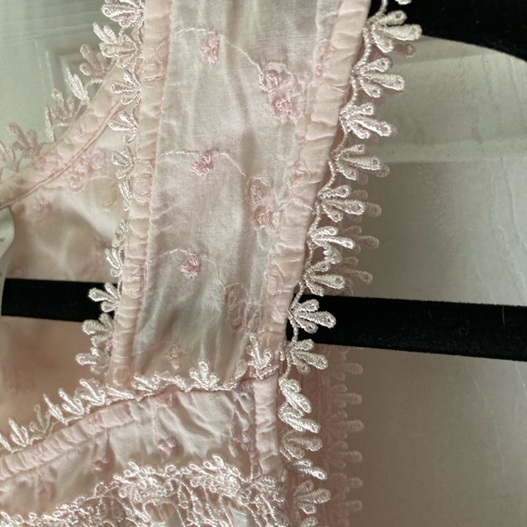 Adonna pink embroidered eyelet nightgown with lace trim - Picture 4 of 8